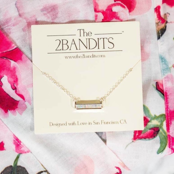 Athens Iridescent Bar Necklace ⭐️$18 if bundled⭐️ - Picture 1 of 4